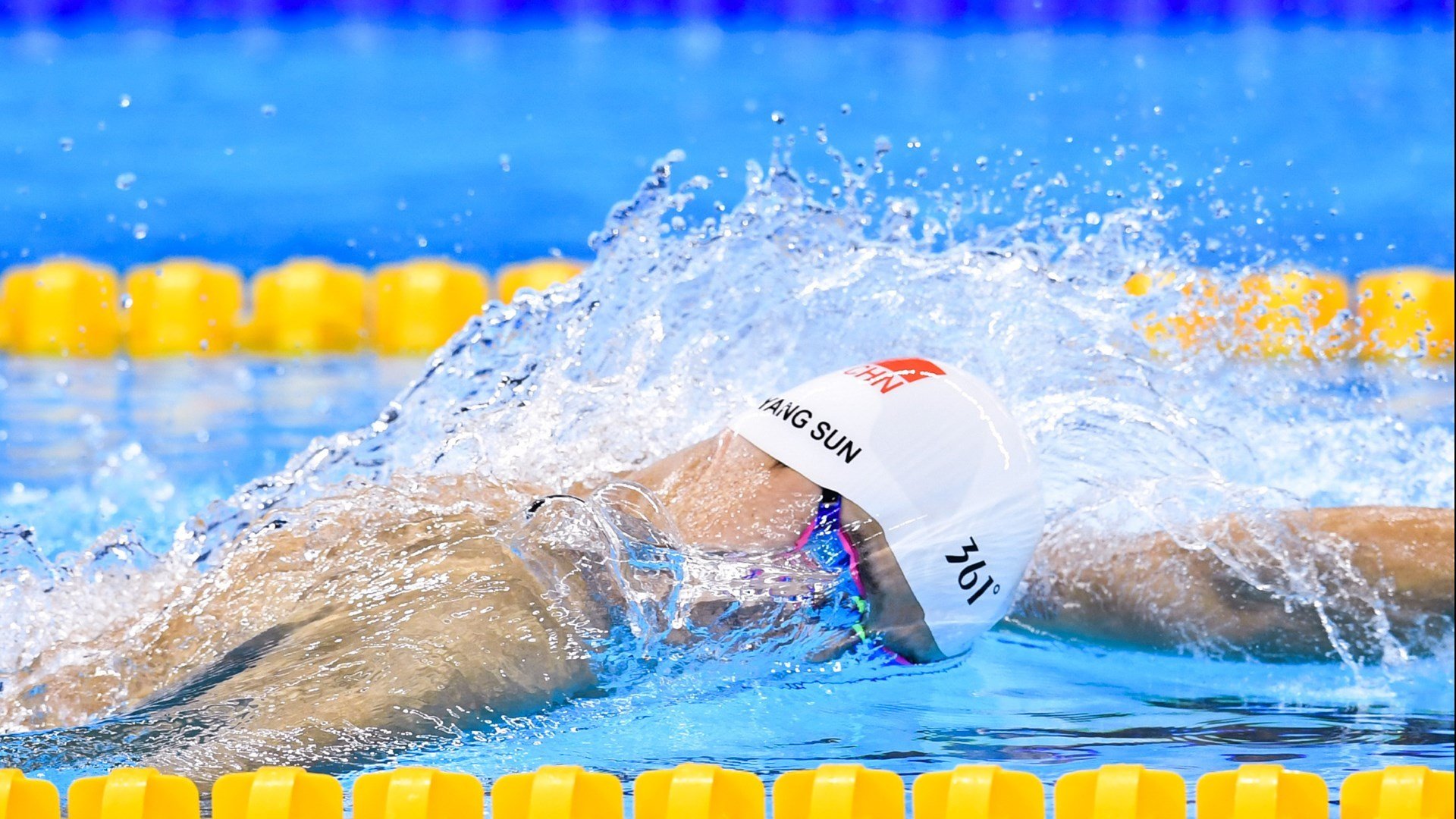 世界足球盛宴:世俱杯揭幕战精彩纷呈,2021年足球世俱杯